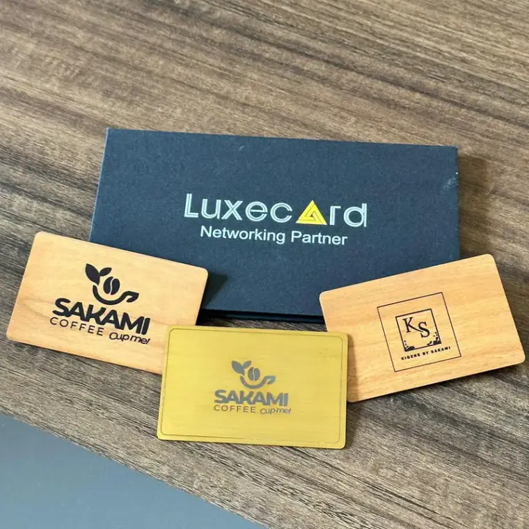 LuxeCard Wood, portfolio example 1
