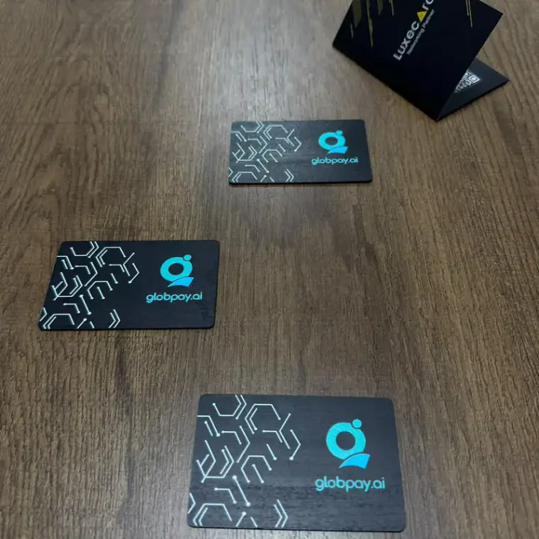 LuxeCard Wood, portfolio example 10